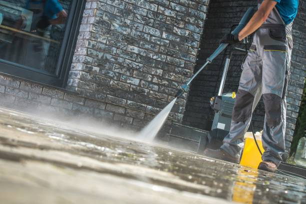 Best Oil and Grease Removal from Surfaces in Mora, MN